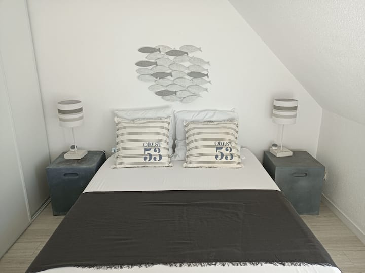 חדר שינה 1 עם מיטה 120x190