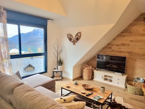 Anuncio de Airbnb popular: Partacua Penthouse "Ideal for Couples" en Panticosa