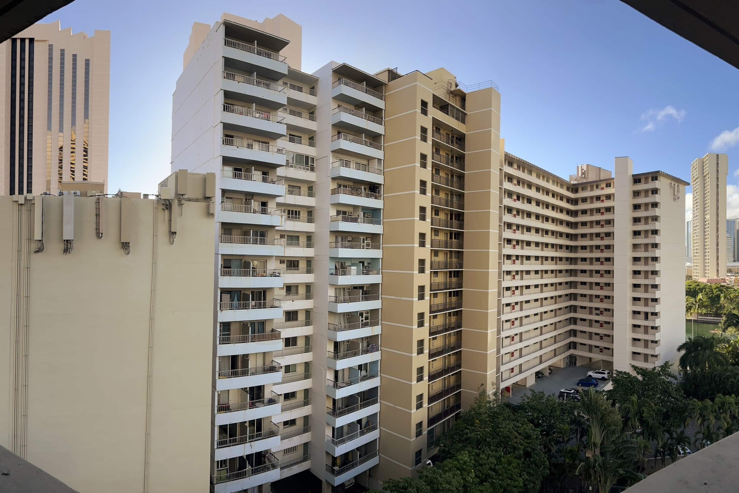 Summer Dreams in the Heart of Waikiki - Image 16