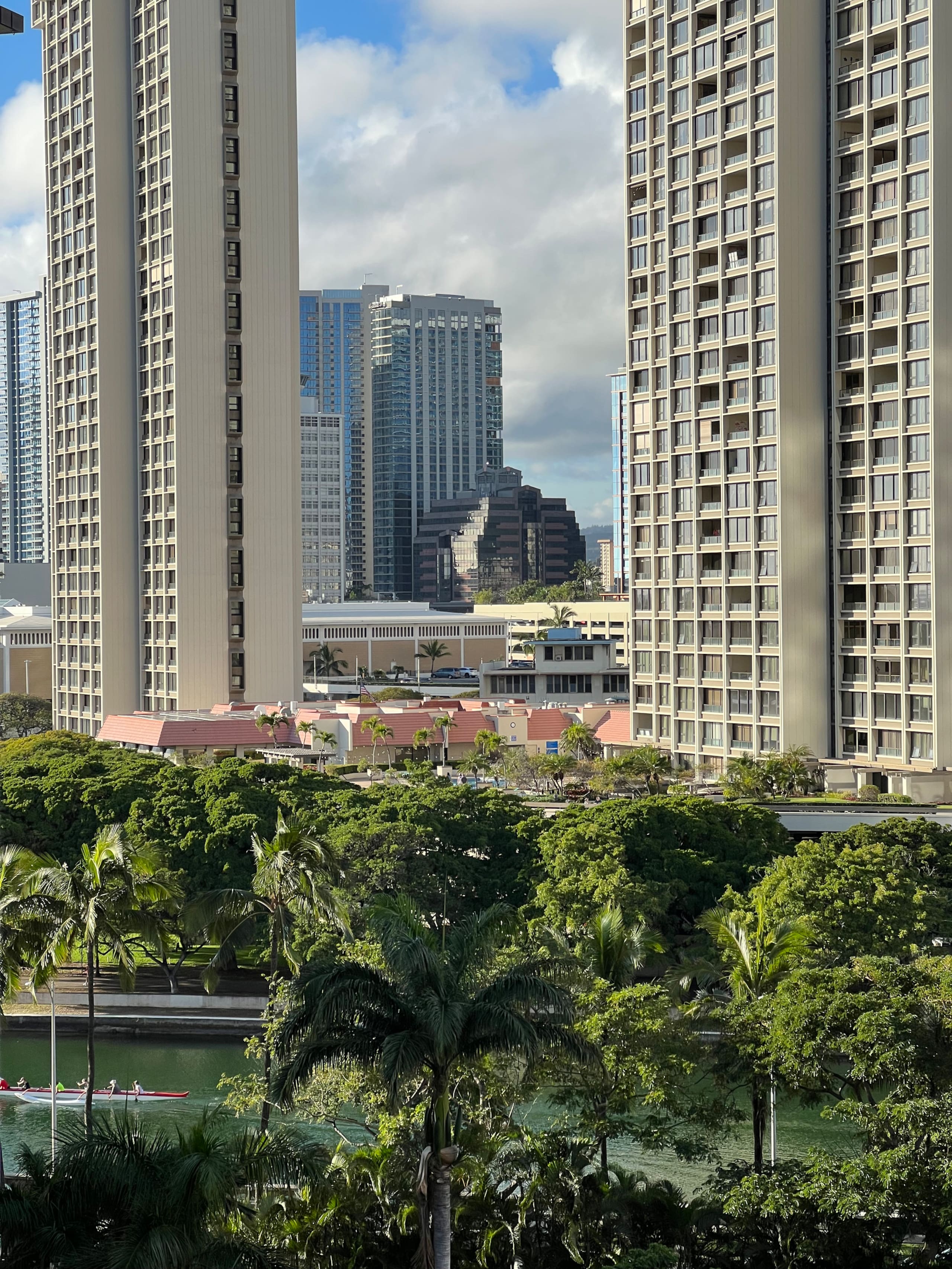 Summer Dreams in the Heart of Waikiki - Image 22