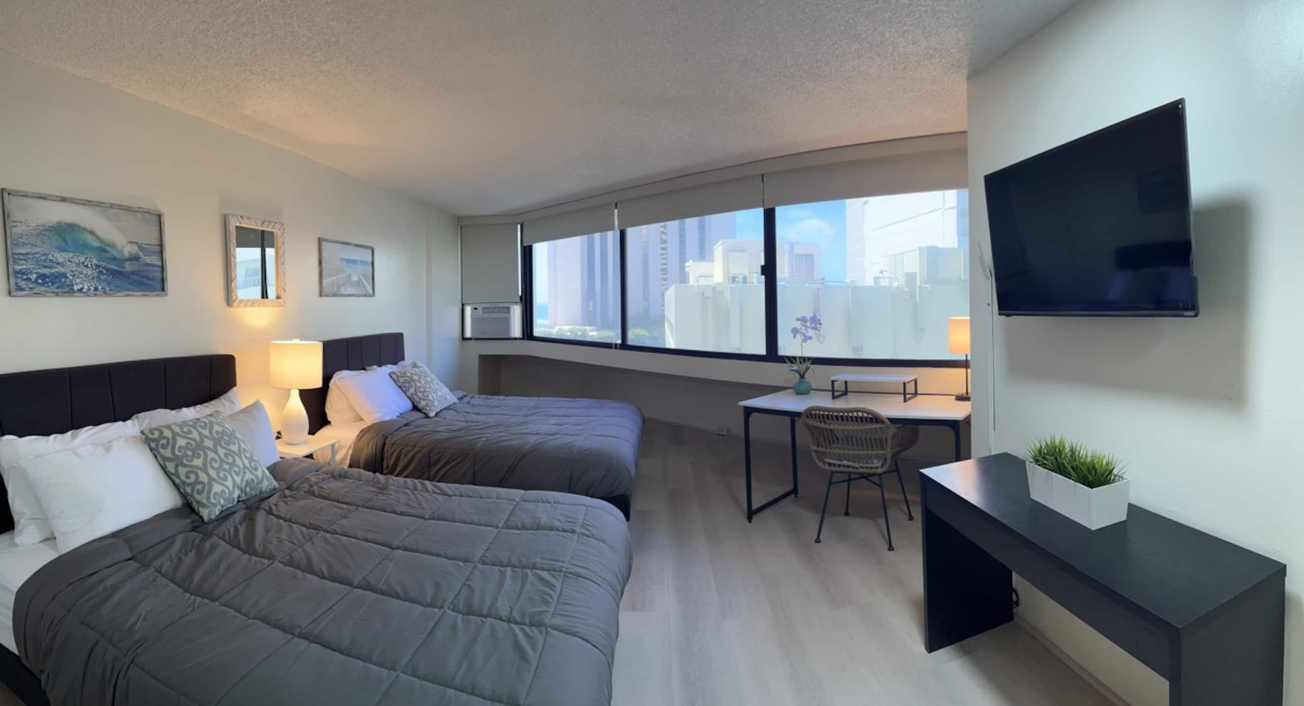 Summer Dreams in the Heart of Waikiki - Image 25