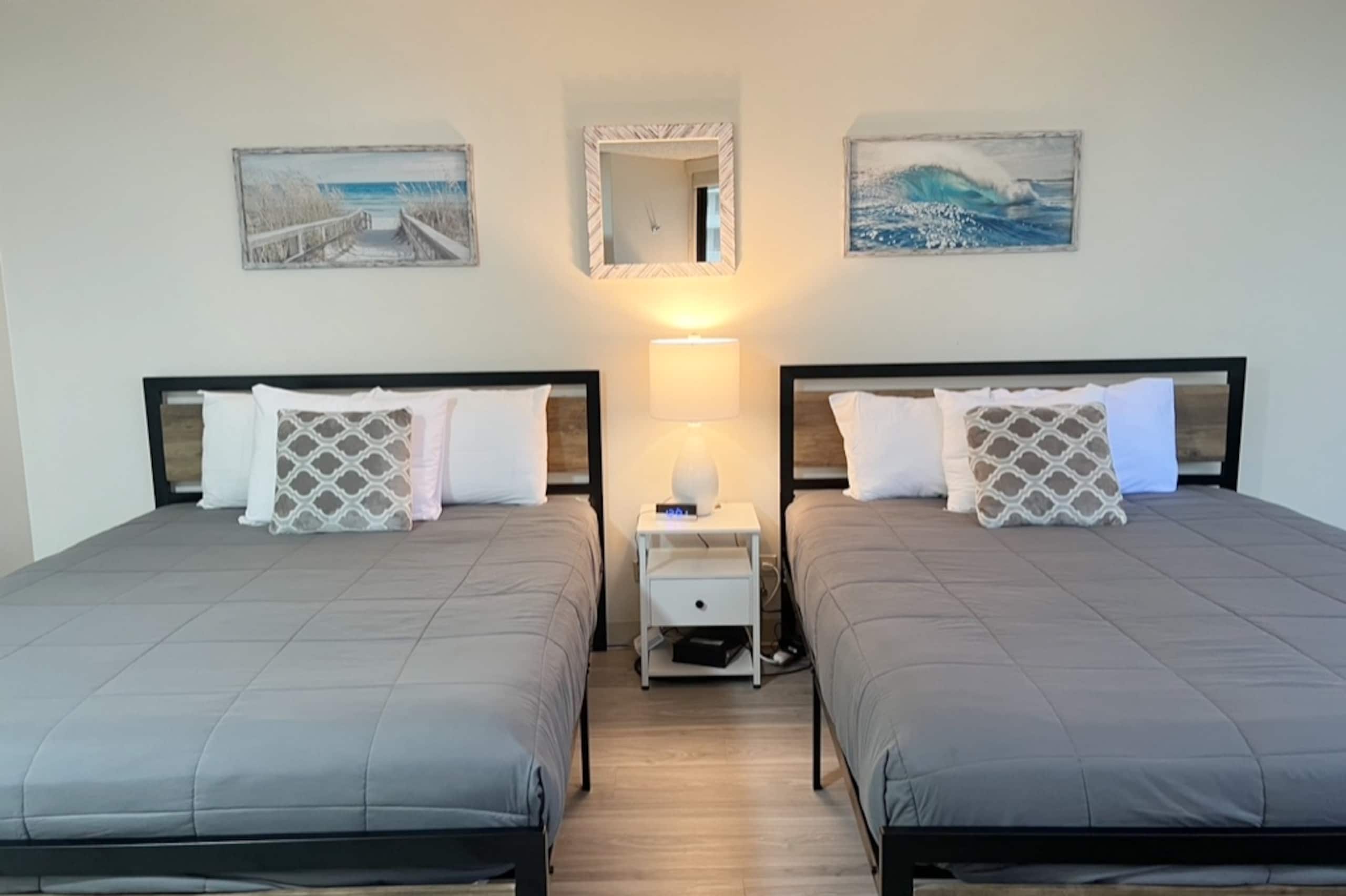 Summer Vacation Condo w/ Pool Access - Image 2