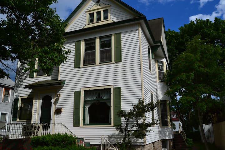 Listing Photo