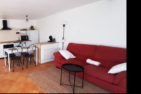 Appart 3 p centre village, plain-pied, parking