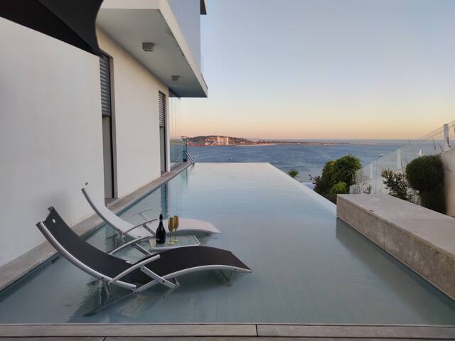Modern Villa with Sea & River View Pool and Gym. gallery image 3