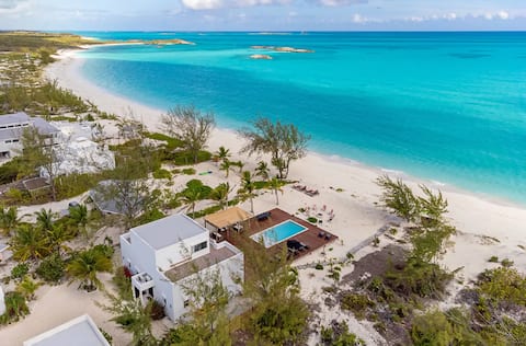 Waterfront | Pool, Padelcourt, Starlink, Speakers