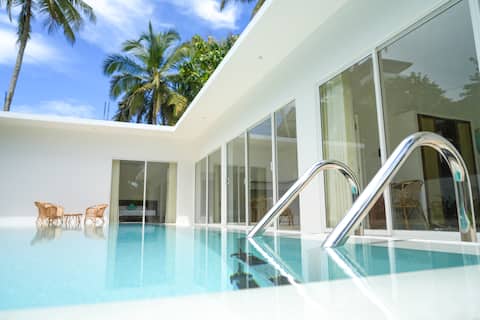 Luxury Private Villa With Pool In Ahangama