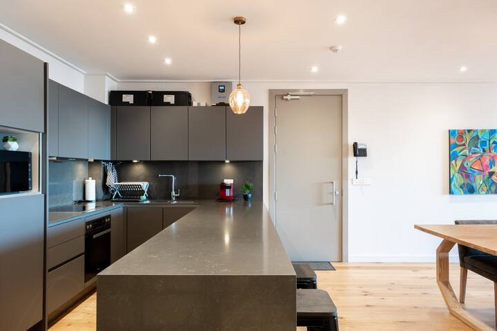 Modern Oasis in Sea Point gallery image 5