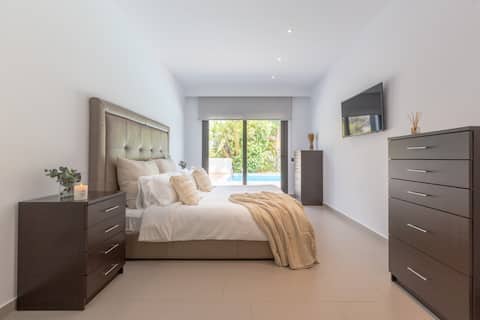 Popular Airbnb listing: Casa Lotus Ibiza in Santa Eulària Des Riu