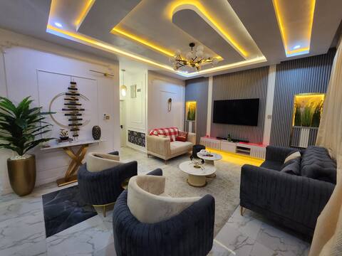 Setalux Apartment (3 Bed Duplex / Private Garden)