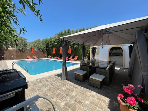 Villa GAN EDEN a gem in a privileged environment