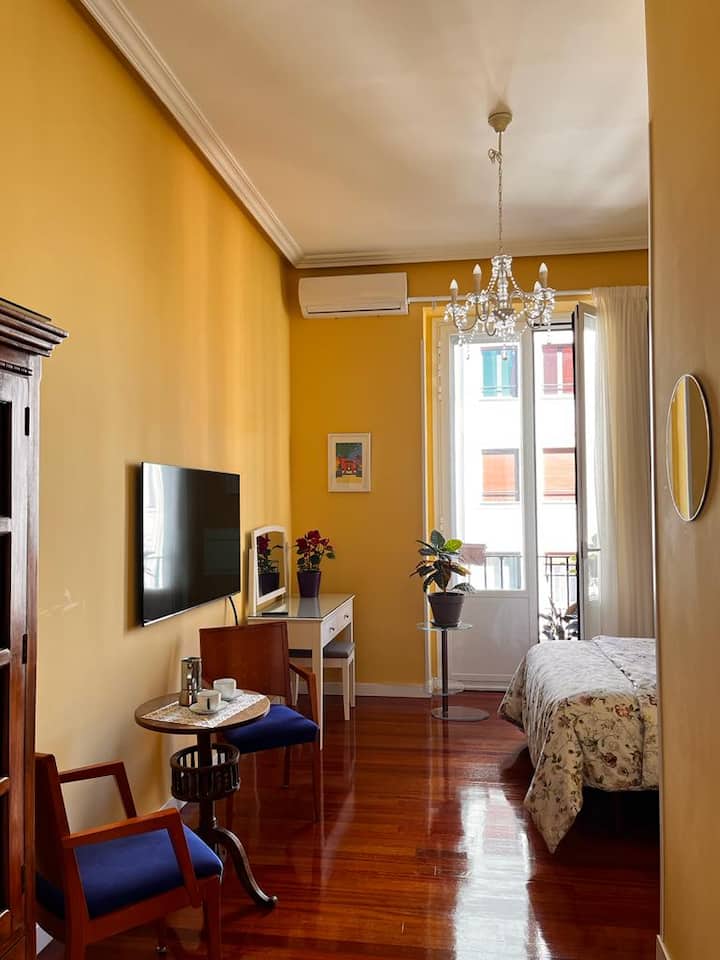 Room in the center Houses for Rent in Madrid, Comunidad de Madrid