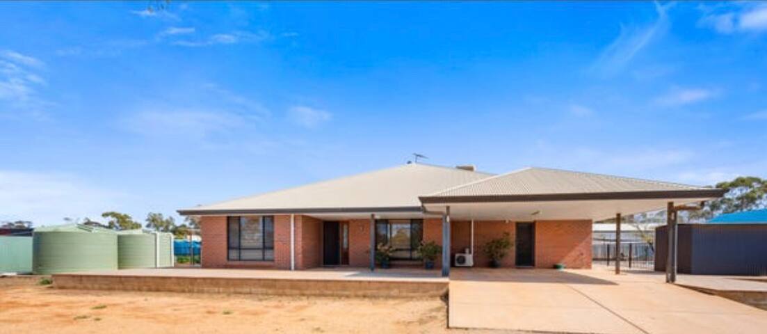 Magical Paradise gallery image 2