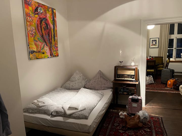 El sofá cama 1,40mx2,0 m es adecuado para dormir dos niños o un adolescente/adulto.