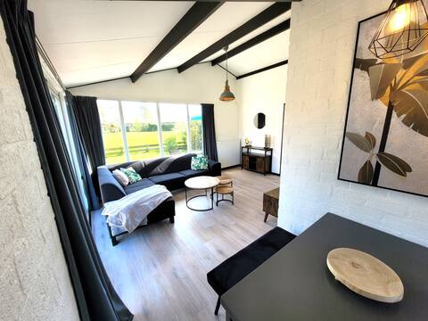 Cozy bungalow near the beach!