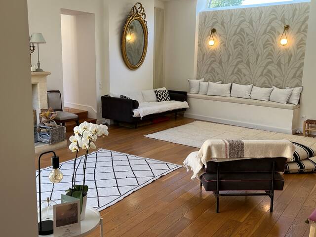 Villa, piscine, parking, à 10 mn à pied du centre gallery image 3