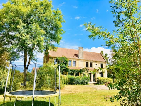 Charming residence near the sea