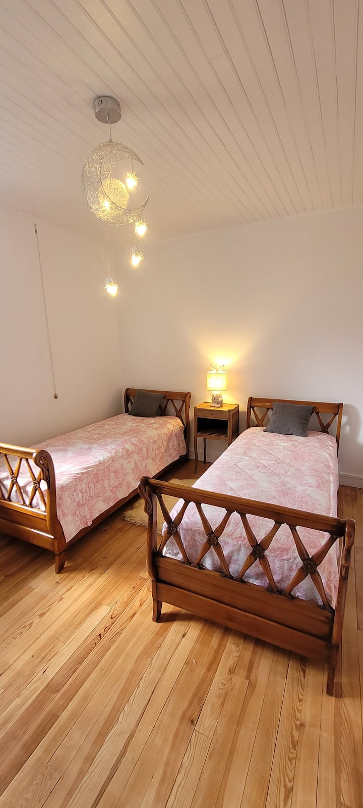 غرفة نوم مزدوجة. 