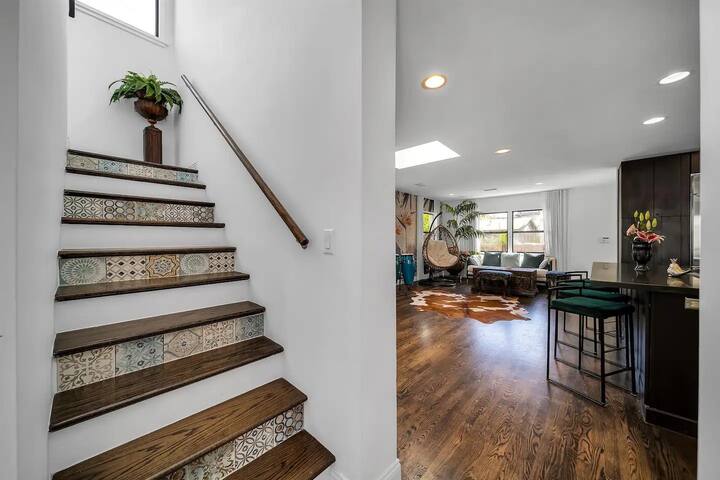 Tropical Paradise in Venice Beach, Los Angeles, CA gallery image 4