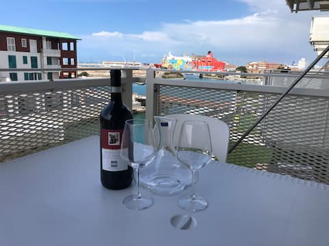 Top Airbnb: Kasia leads to the sea of Livorno. Free Parking in Livorno
