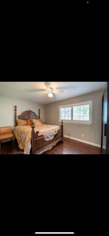 Valencia Ca next to Six flags gallery image 5