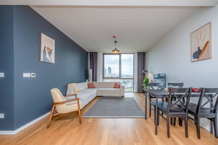 0051 – Luxurious, comfy and cozy gallery image 3