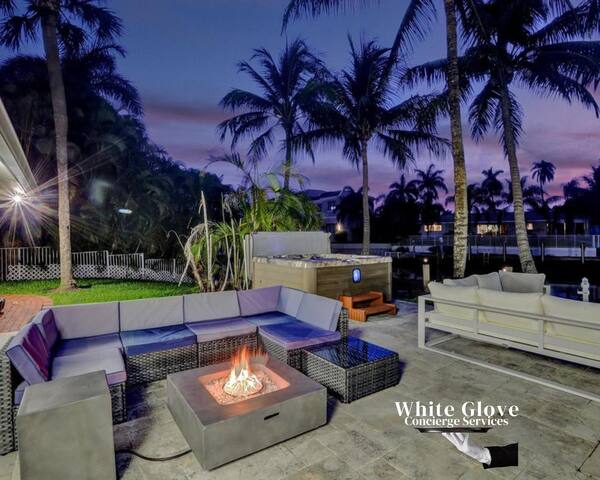 6BR Waterfront Villa Pool | Jacuzzi Close To Beach gallery image 4