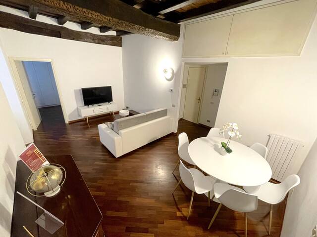 Tower Gombito’s Apartment gallery image 2