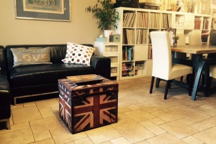 Big House 1 Min. from ICM (Messe)