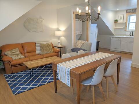 Garage Apartment by Perkins Cove