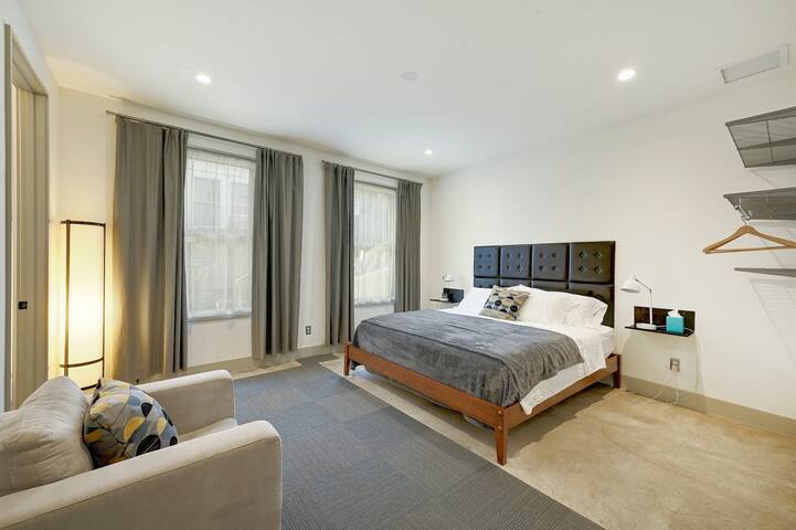 Gorgeous Downtown Austin Pied-à-terre gallery image 4