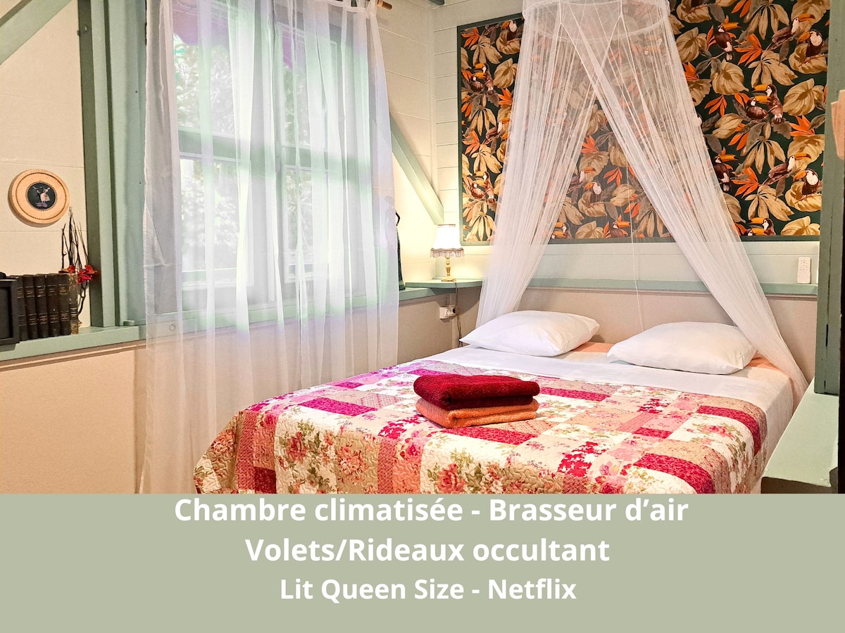 Klimatizirana soba  
TV s NETFLIXOM 
pivovara 
garderober 
sigurno