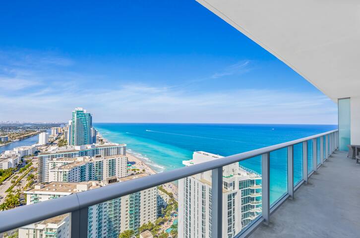 Wonderfull Condo by the Sea in Hollywood Beach gallery image 3
