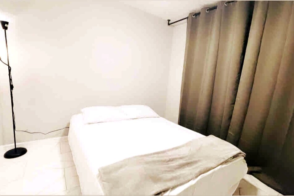 Suite secundaria/casa de huéspedes con baño privado