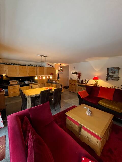 Top Airbnb: Cozy apartment in Morgins in Troistorrents