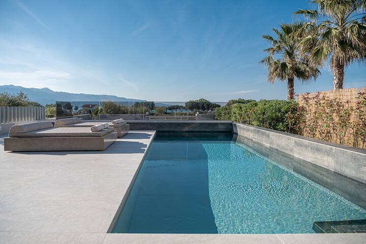 Fivi Villa, with Heated Pool & SeaViews