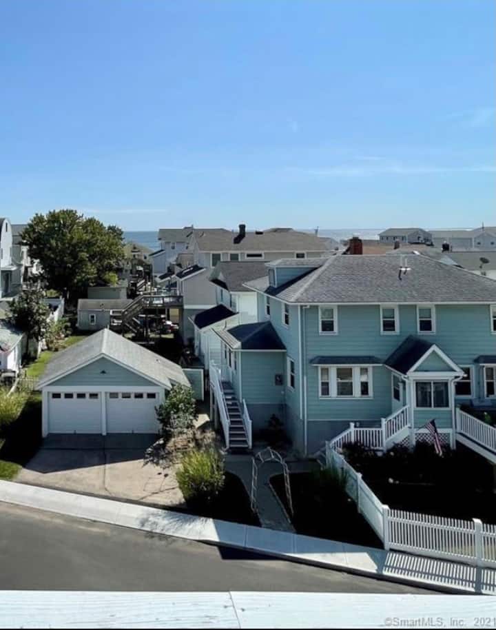 The Bayview Beach house Houses for Rent in Milford, Connecticut