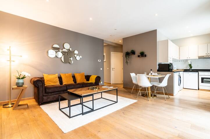 Sablon I. Elegant 2BDR apartment gallery image 4