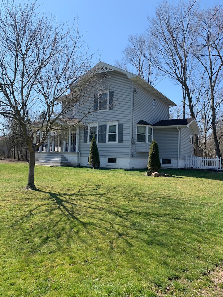 Smokey Run Guest House Houses for Rent in Butler, Ohio, United States