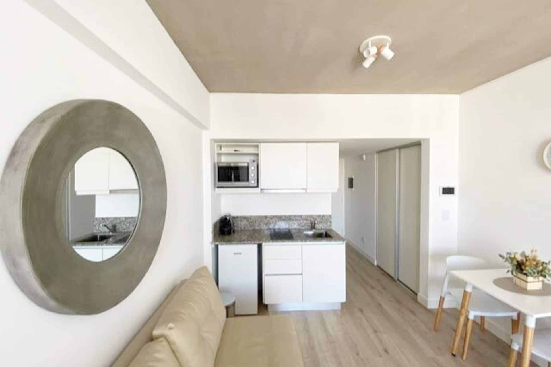 Kitnet novo em Palermo com jacuzzi, academia e terraço