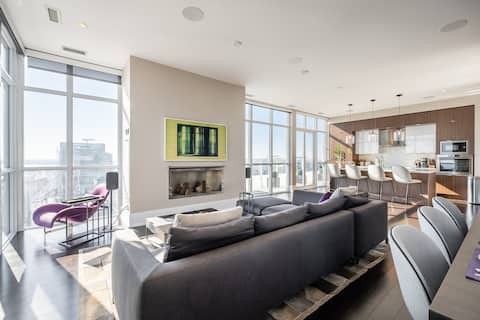 Award Winning 3BR Luxury Penthouse •Stunning Views