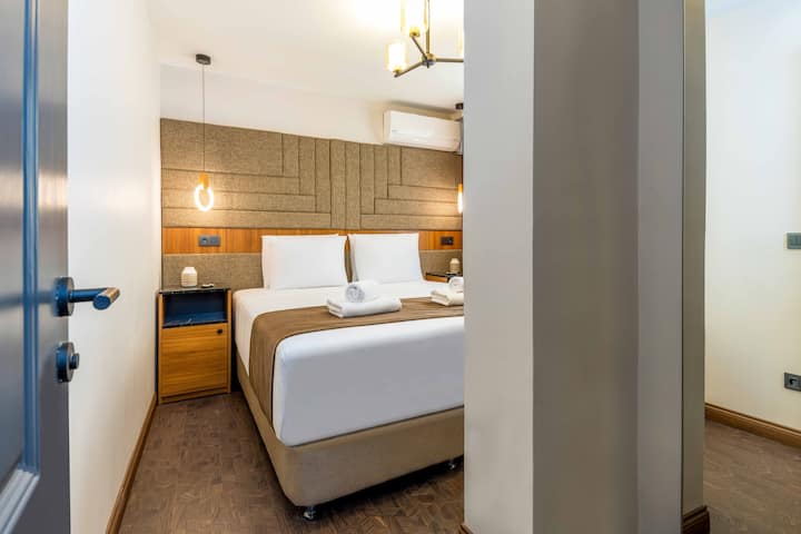 Luxury Two Bedroom Apartment with Turkish Bath