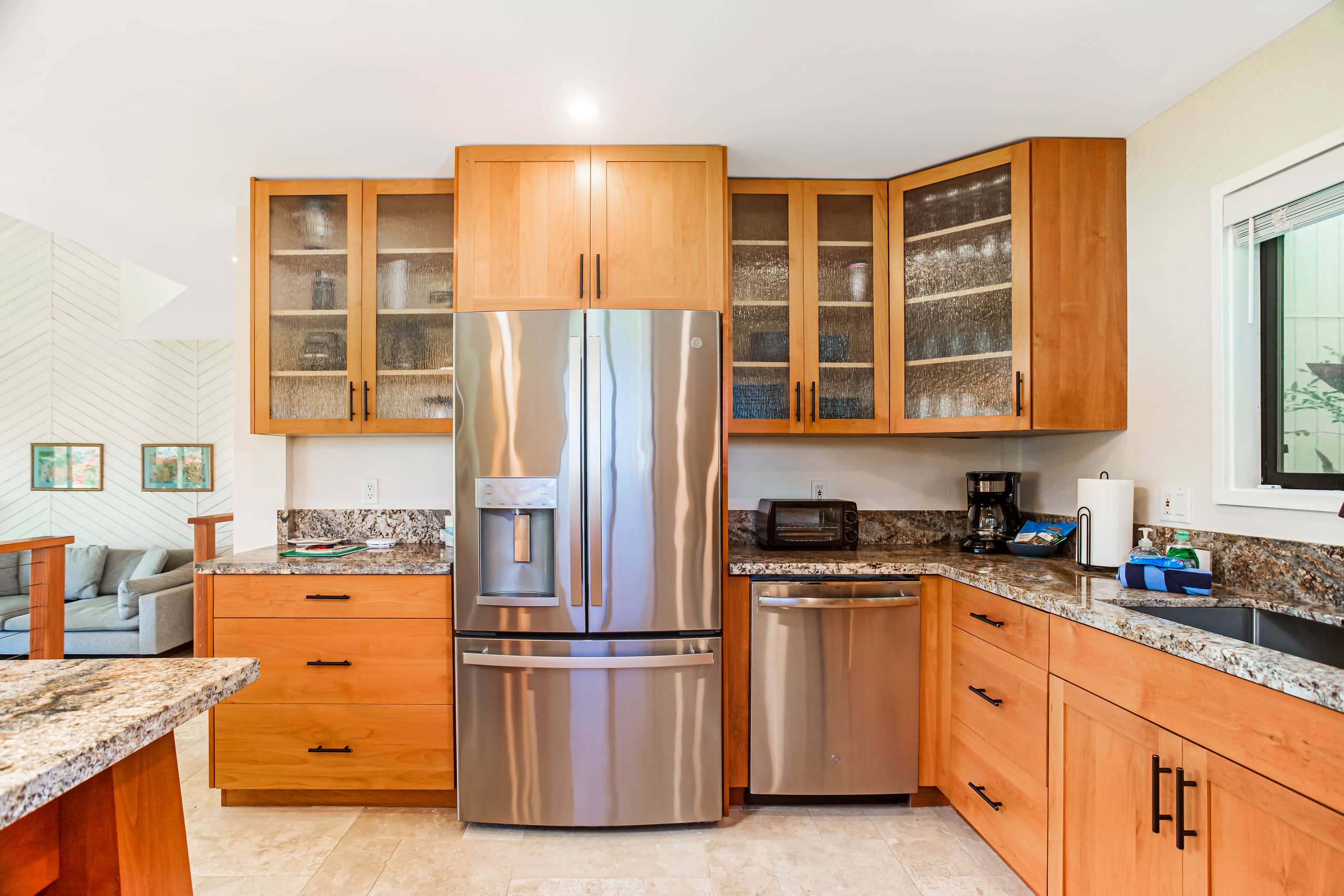 Peaceful 2bed 2bath, newly renovated, ocean views - Photo 14