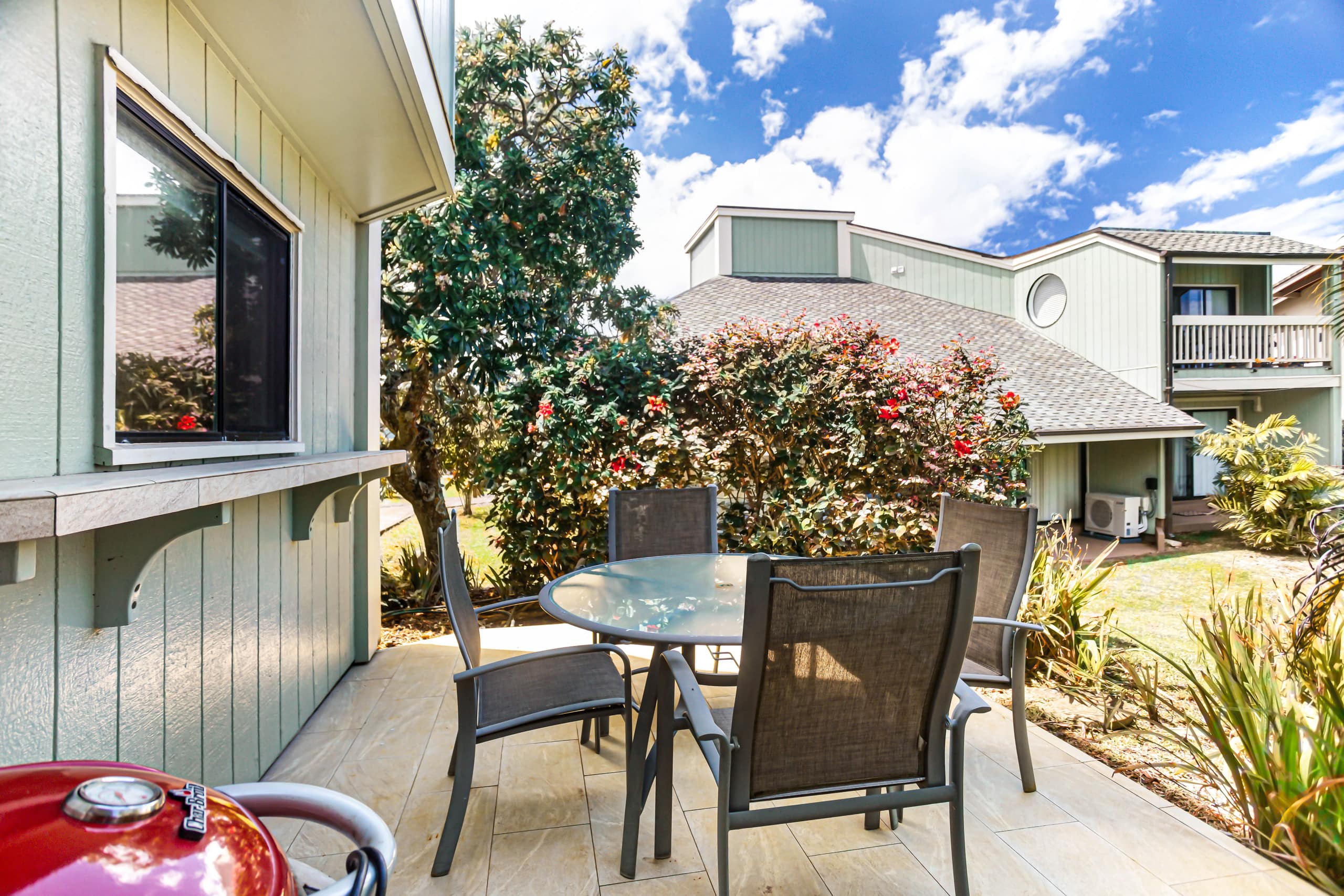 Peaceful 2bed 2bath, newly renovated, ocean views - Photo 32
