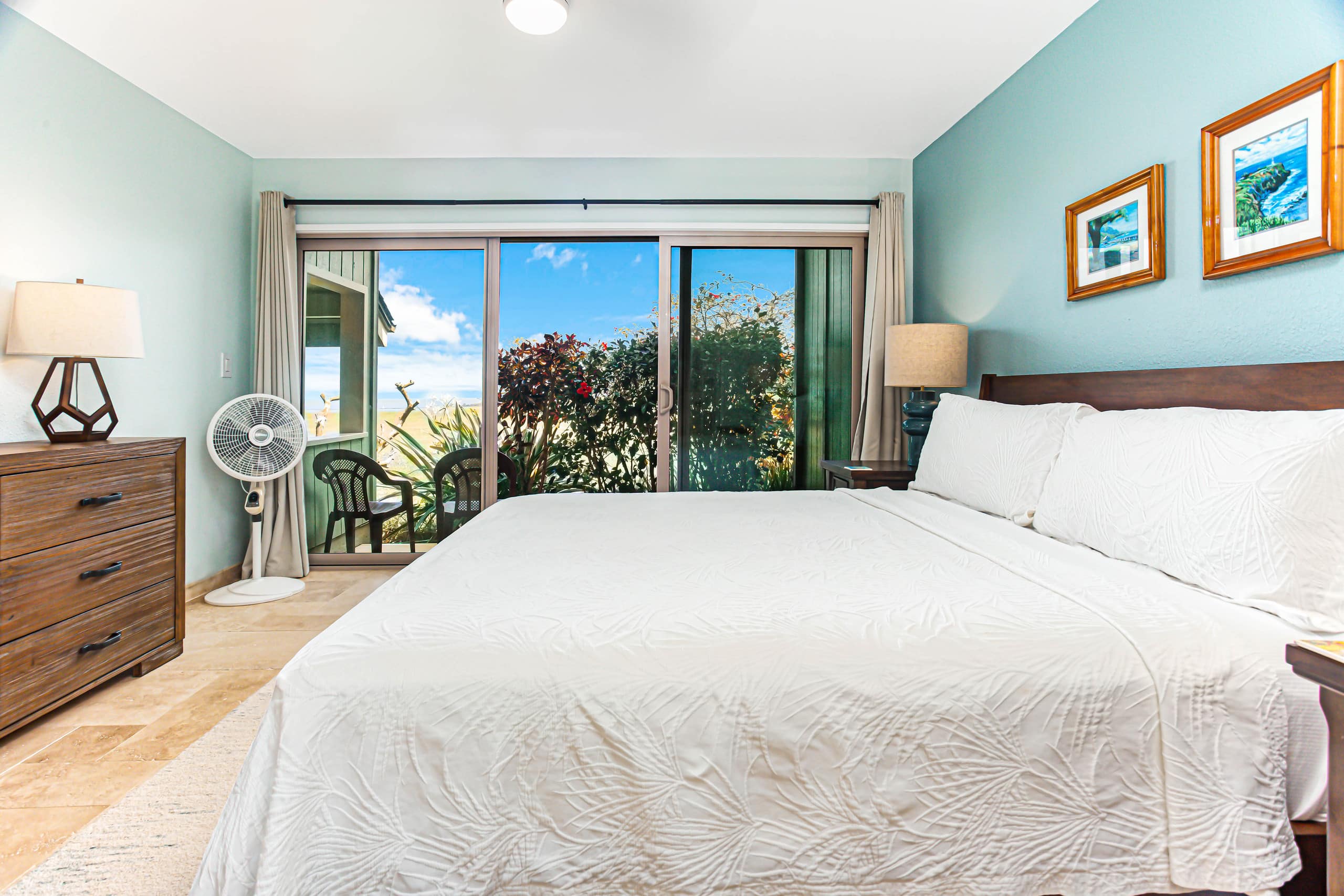 Peaceful 2bed 2bath, newly renovated, ocean views - Photo 24