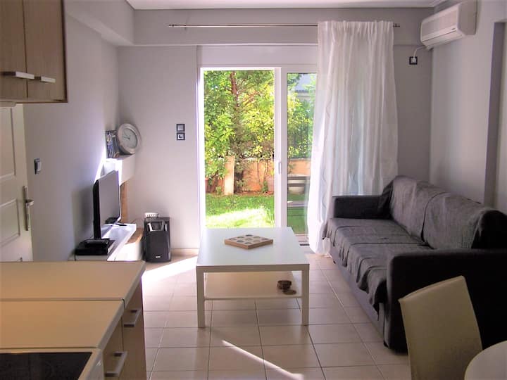 New apartment with garden, 5' from metro Chalandri Apartments for