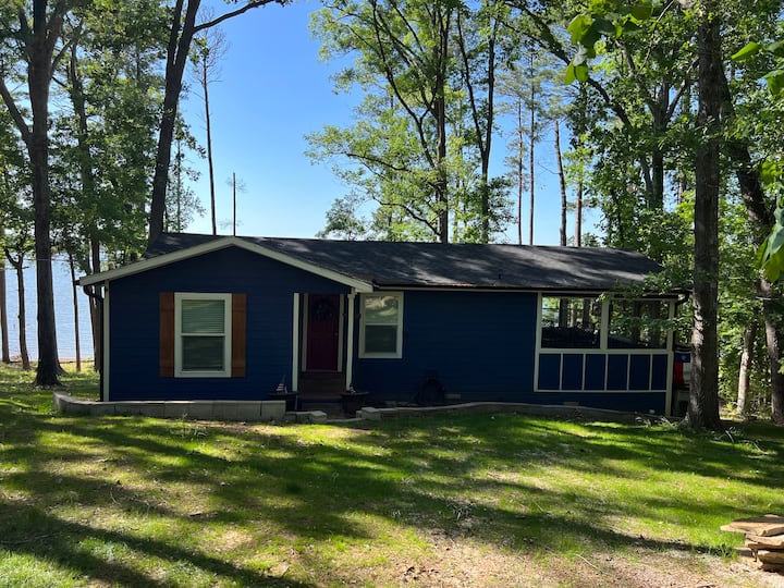Cozy cabin on Copeland Creek Cottages for Rent in Jefferson, Texas