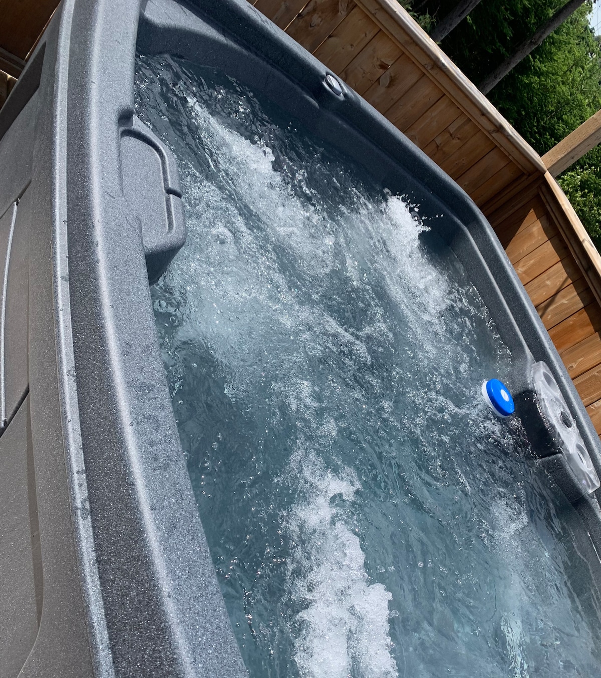 Cottage on the Hill /HOT TUB/ Houses for Rent in Clarkes Beach