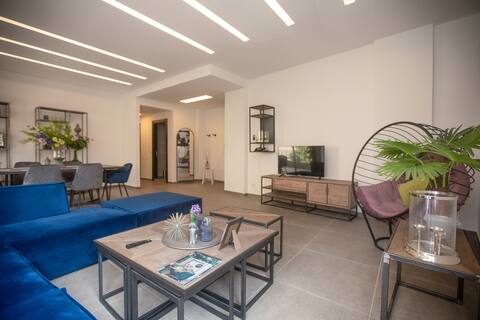Iyad's 3-BR Apartment in Achrafieh