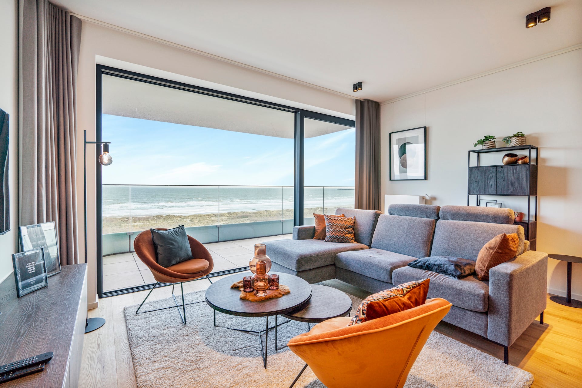-The One- amazing new build app + ocean view